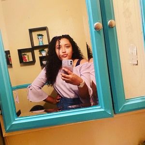 Meet your Posher, Luisa